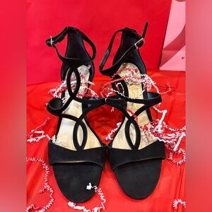 VINCE CAMUTO Elegant Black Suede Heels 🖤👠 Never worn (callout in the last pic)